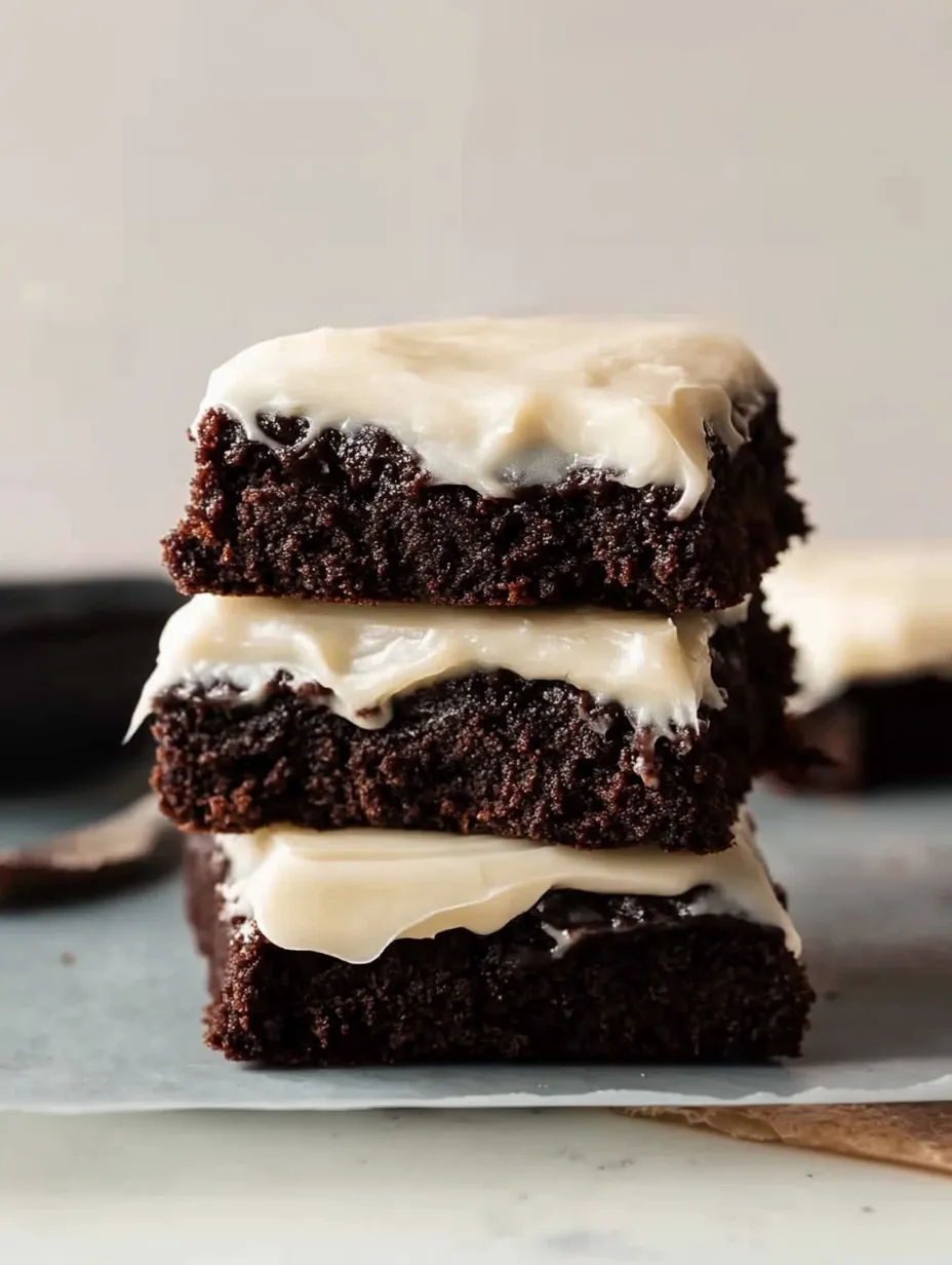 Kolay Krem Peynirli Dondurmaya Sahip Brownie Tarifi